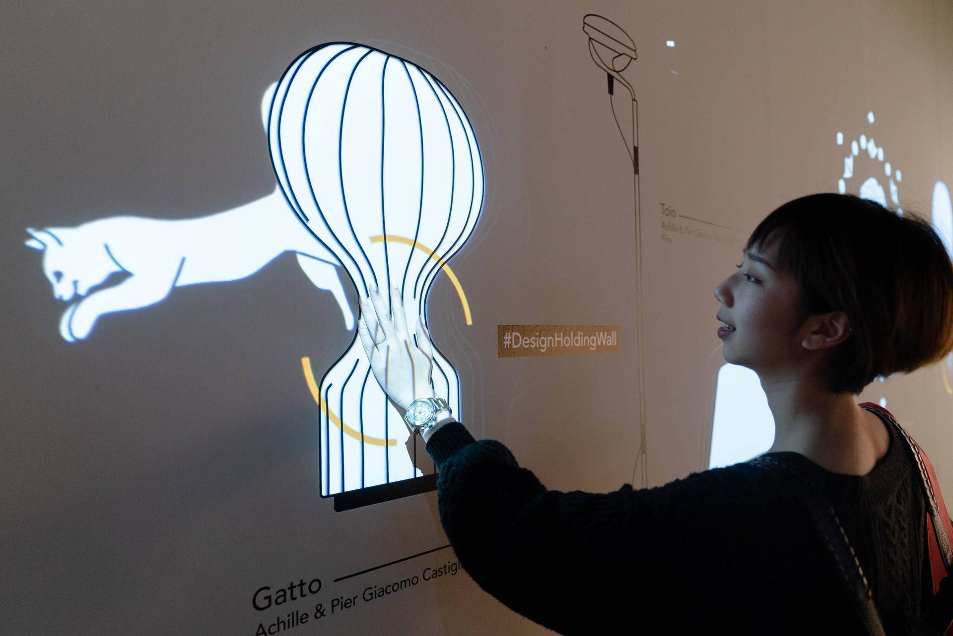 为 Design Holding 打造的趣味互动墙，米兰设计周国际家具展 / Dotdotdot