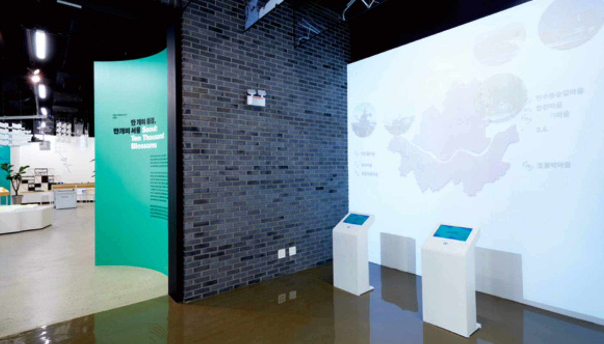 万千风景，万千首尔 - 首尔城市更新故事馆设计项目 / Rebel9