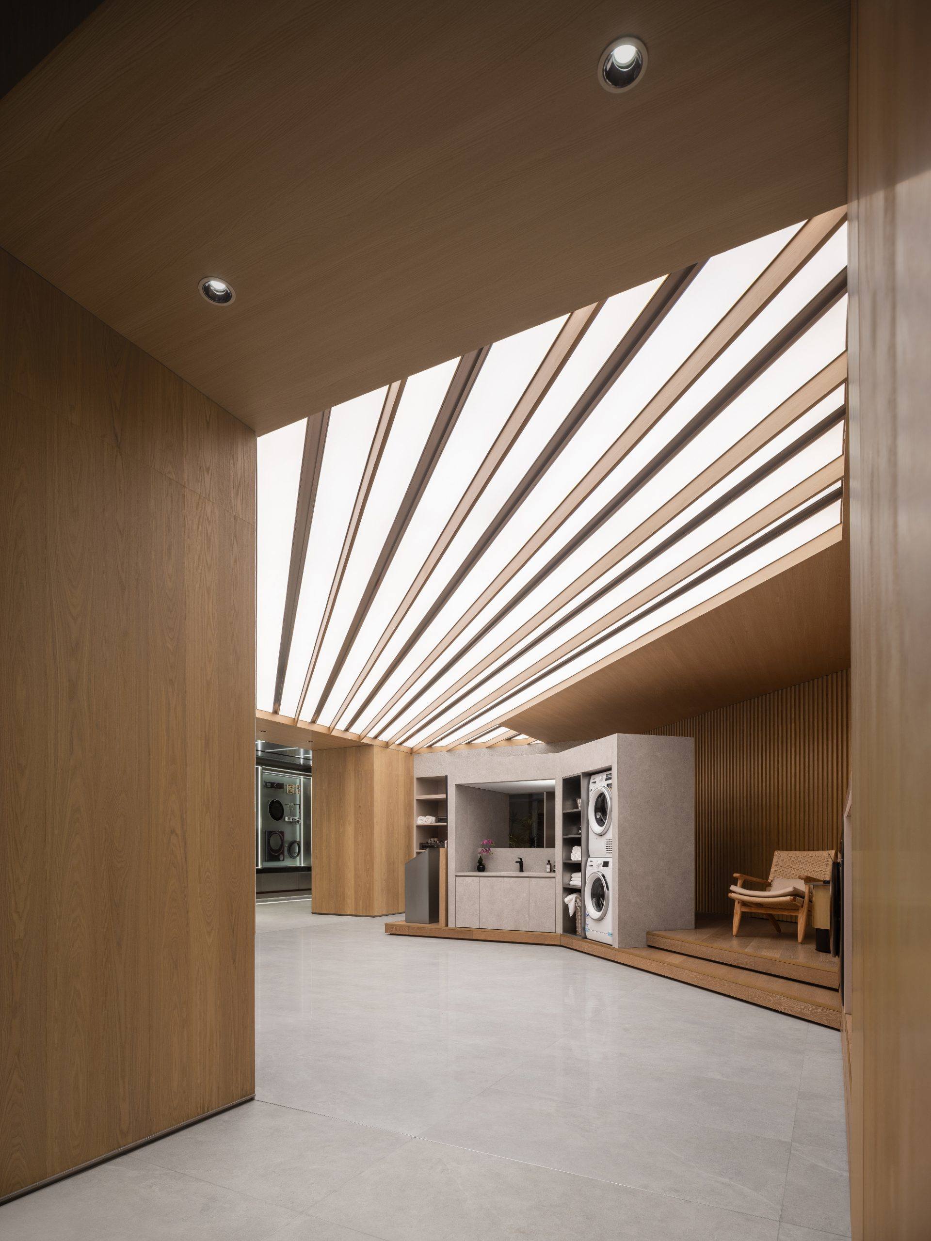 悦享生活：惠而浦南京旗舰展厅的极简美学与场景化设计 / MOC DESIGN