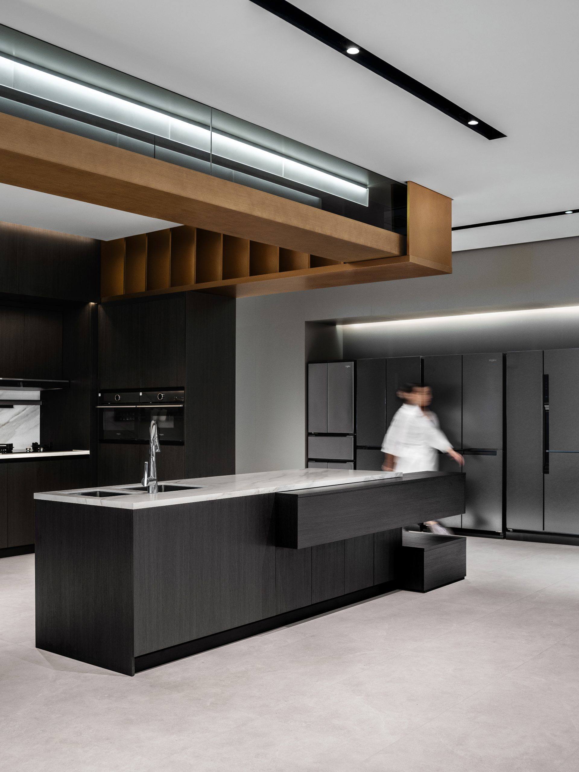 悦享生活：惠而浦南京旗舰展厅的极简美学与场景化设计 / MOC DESIGN