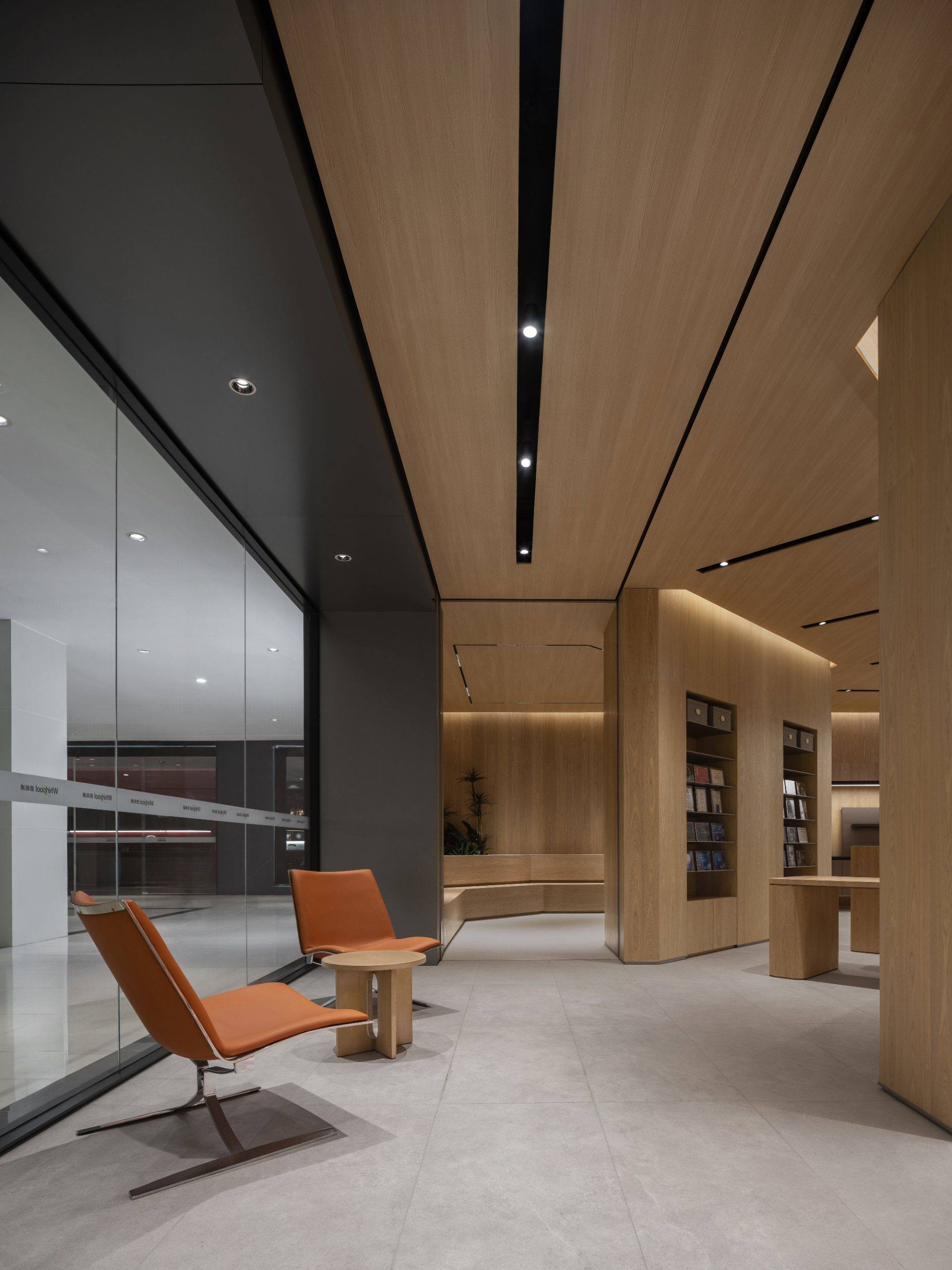 悦享生活：惠而浦南京旗舰展厅的极简美学与场景化设计 / MOC DESIGN