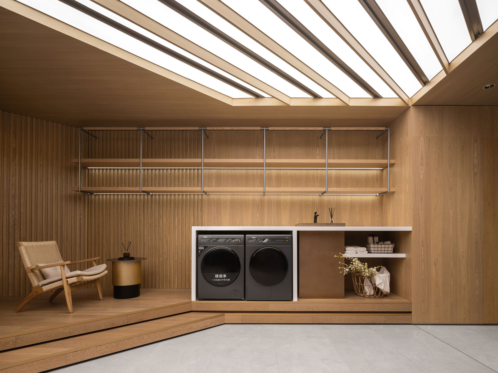 悦享生活：惠而浦南京旗舰展厅的极简美学与场景化设计 / MOC DESIGN