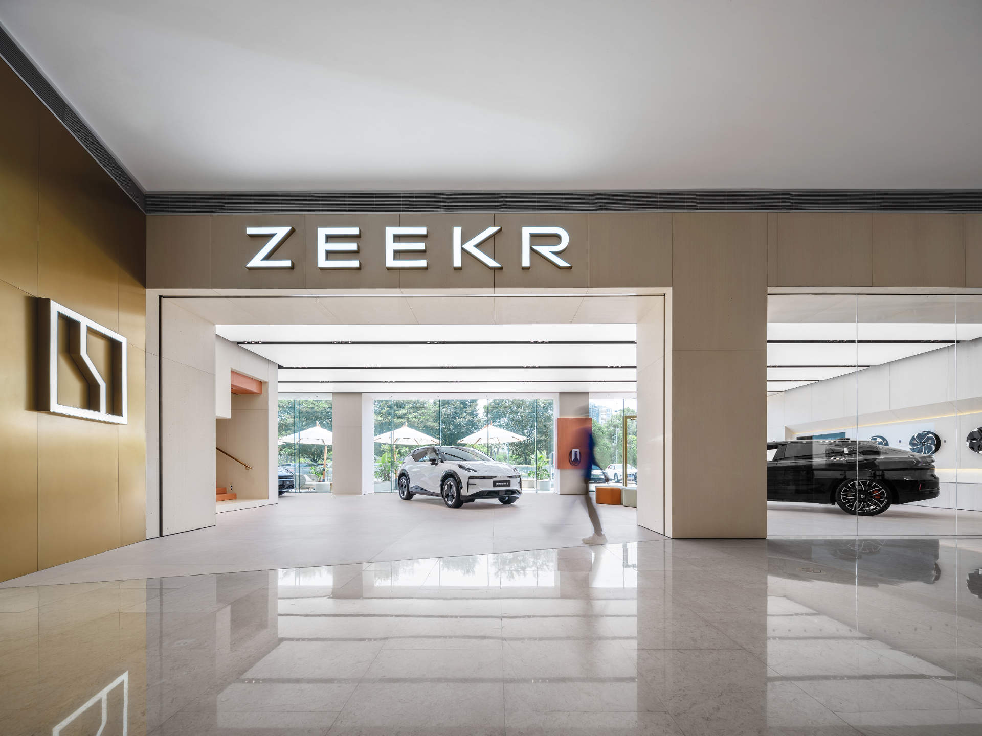 温暖舒适中融汇艺术与科技——极氪中心·温州财富中心店 / MOC DESIGN