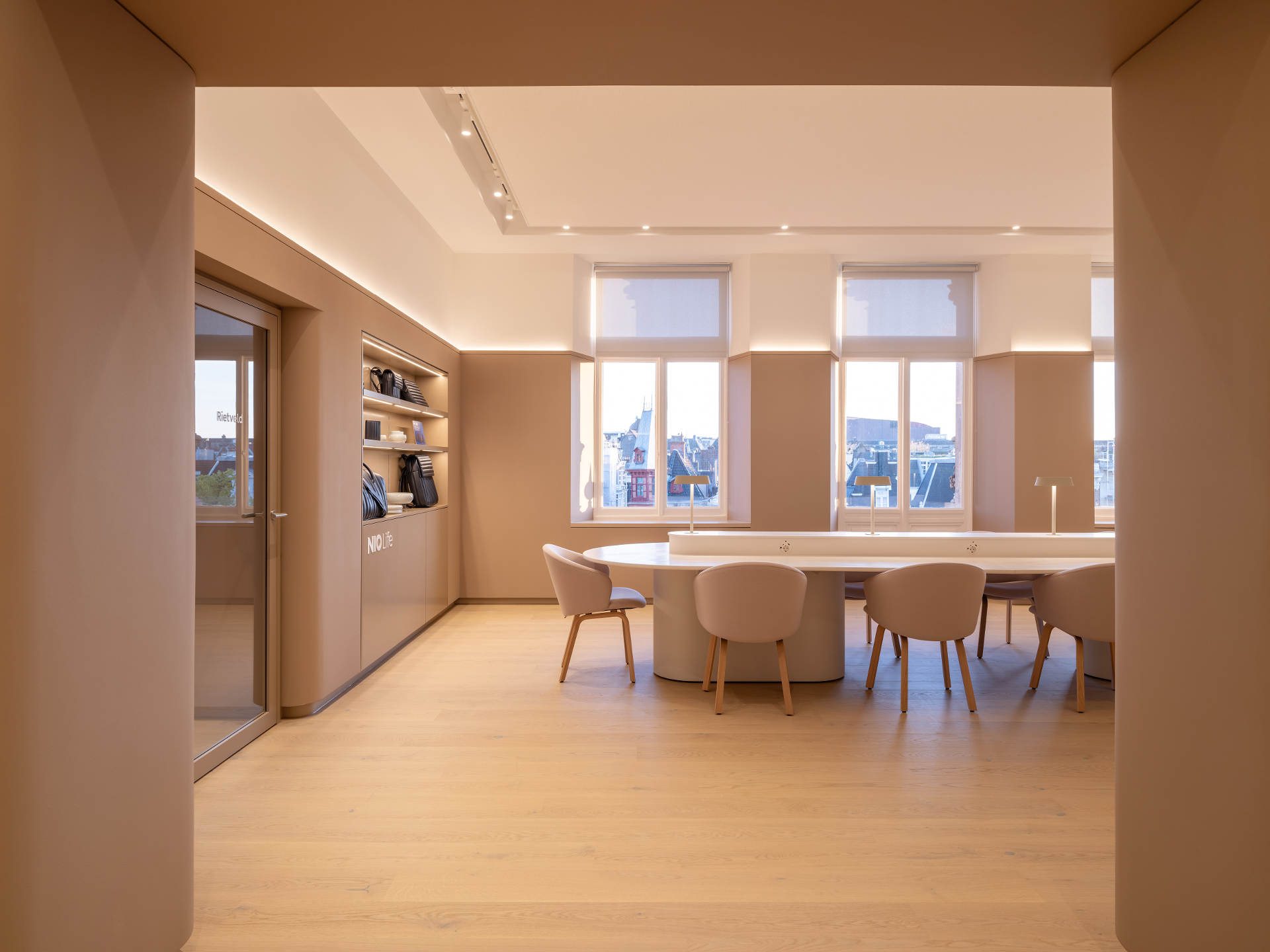 NIO House 阿姆斯特丹蔚来中心 / MVRDV