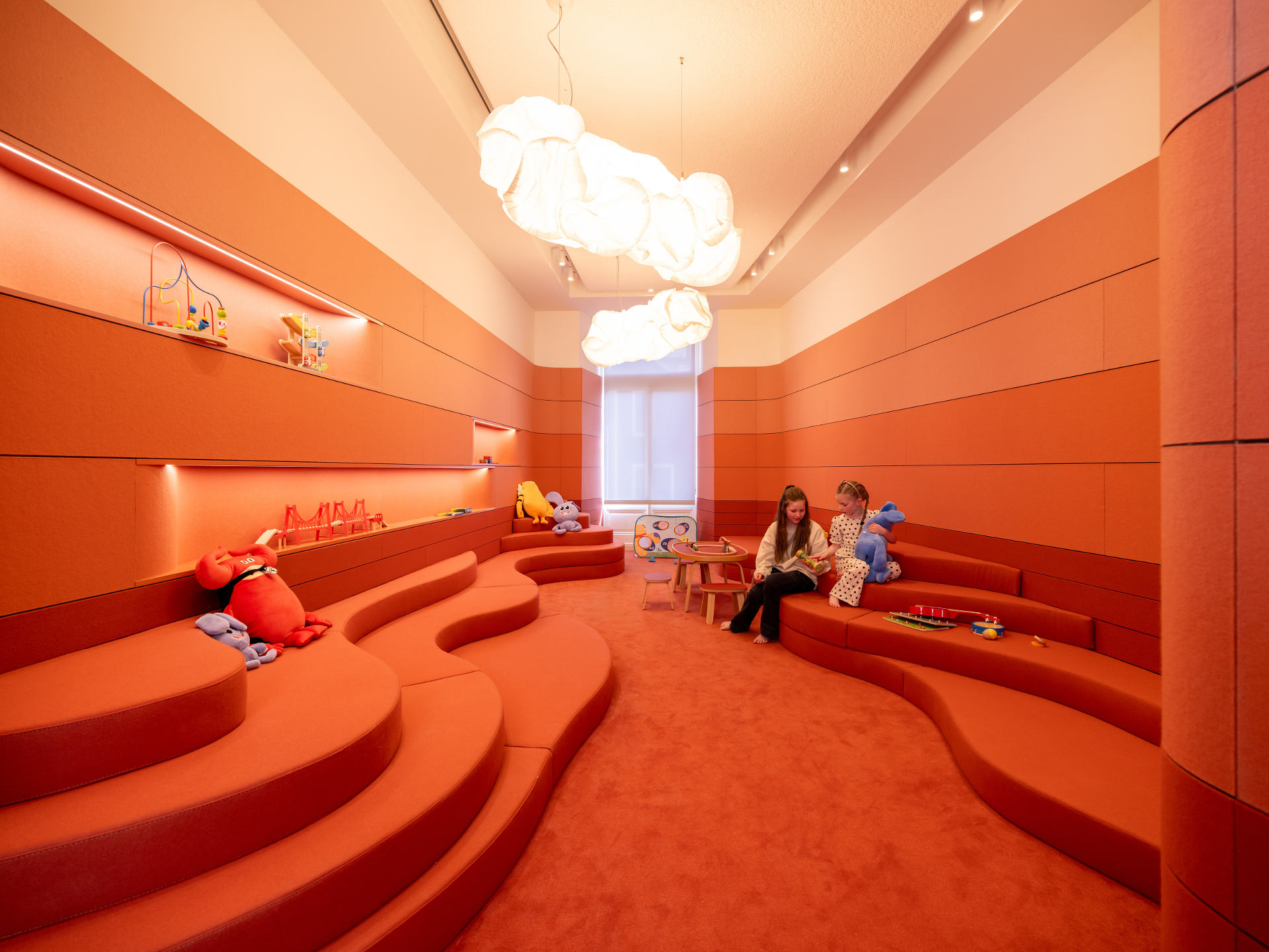 NIO House 阿姆斯特丹蔚来中心 / MVRDV