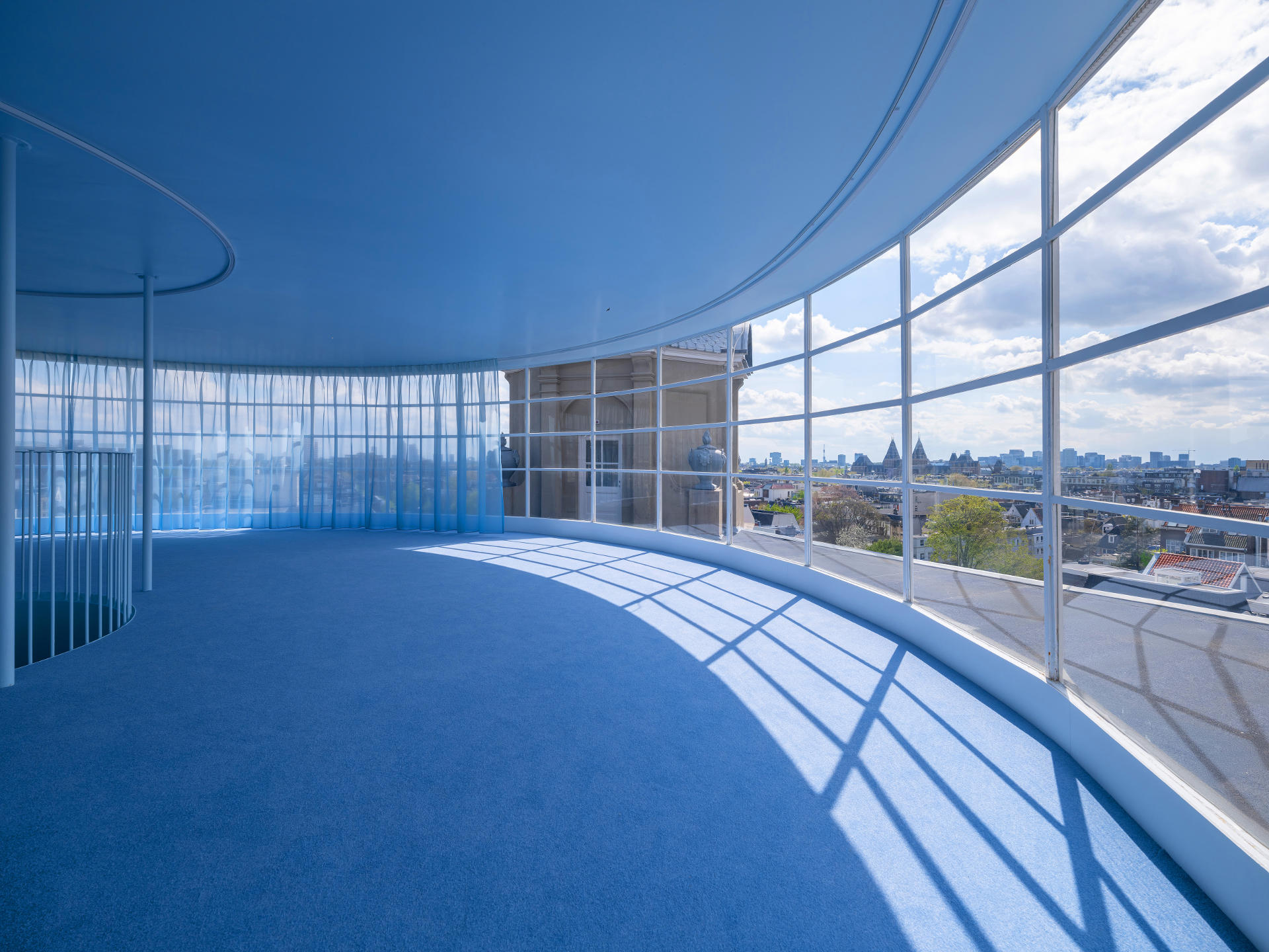 NIO House 阿姆斯特丹蔚来中心 / MVRDV