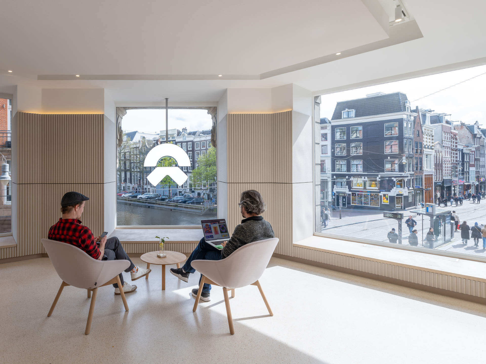 NIO House 阿姆斯特丹蔚来中心 / MVRDV