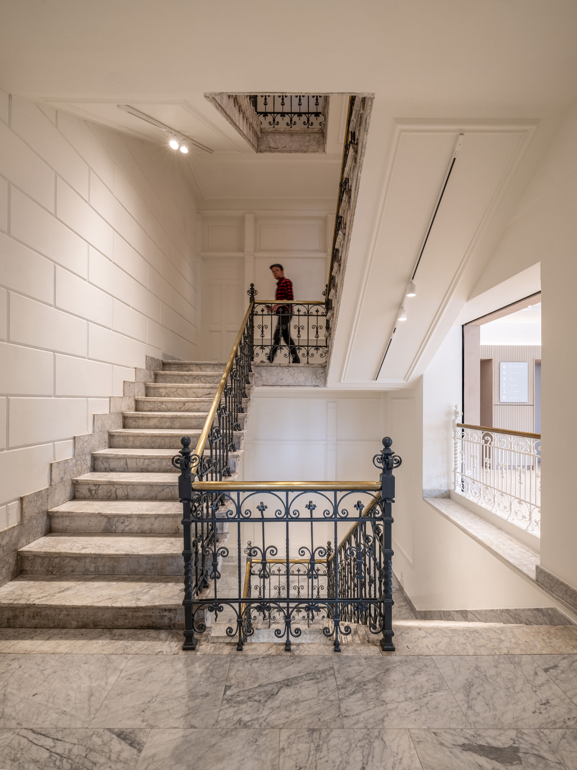 NIO House 阿姆斯特丹蔚来中心 / MVRDV