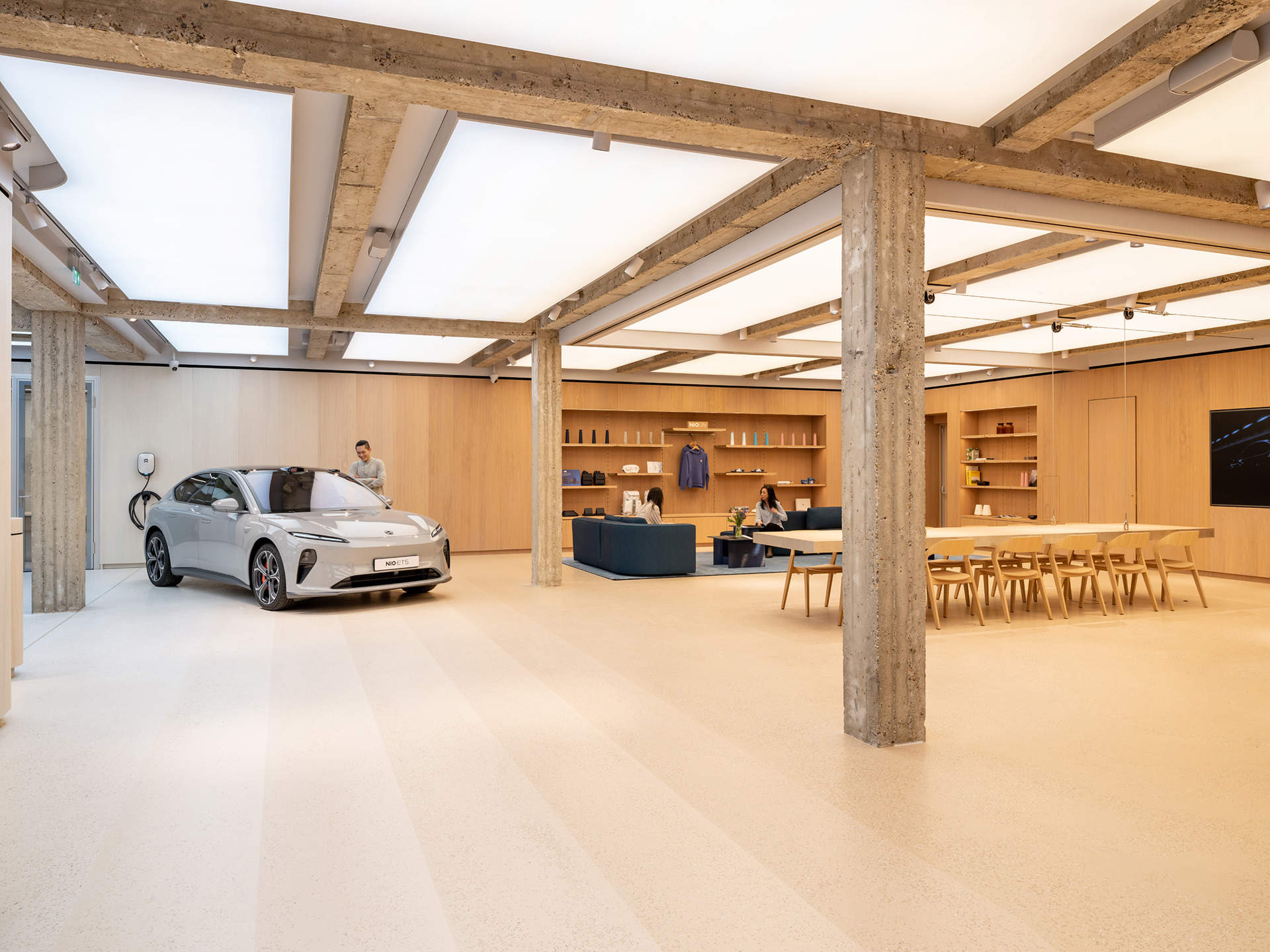 鹿特丹蔚来中心 (NIO House Rotterdam) / MVRDV