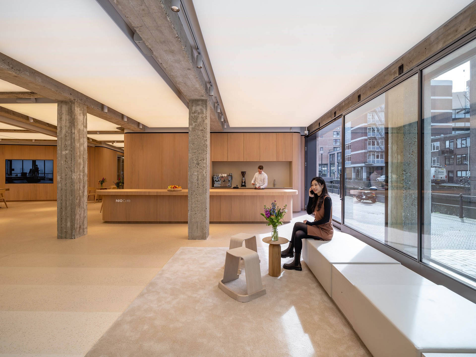 鹿特丹蔚来中心 (NIO House Rotterdam) / MVRDV