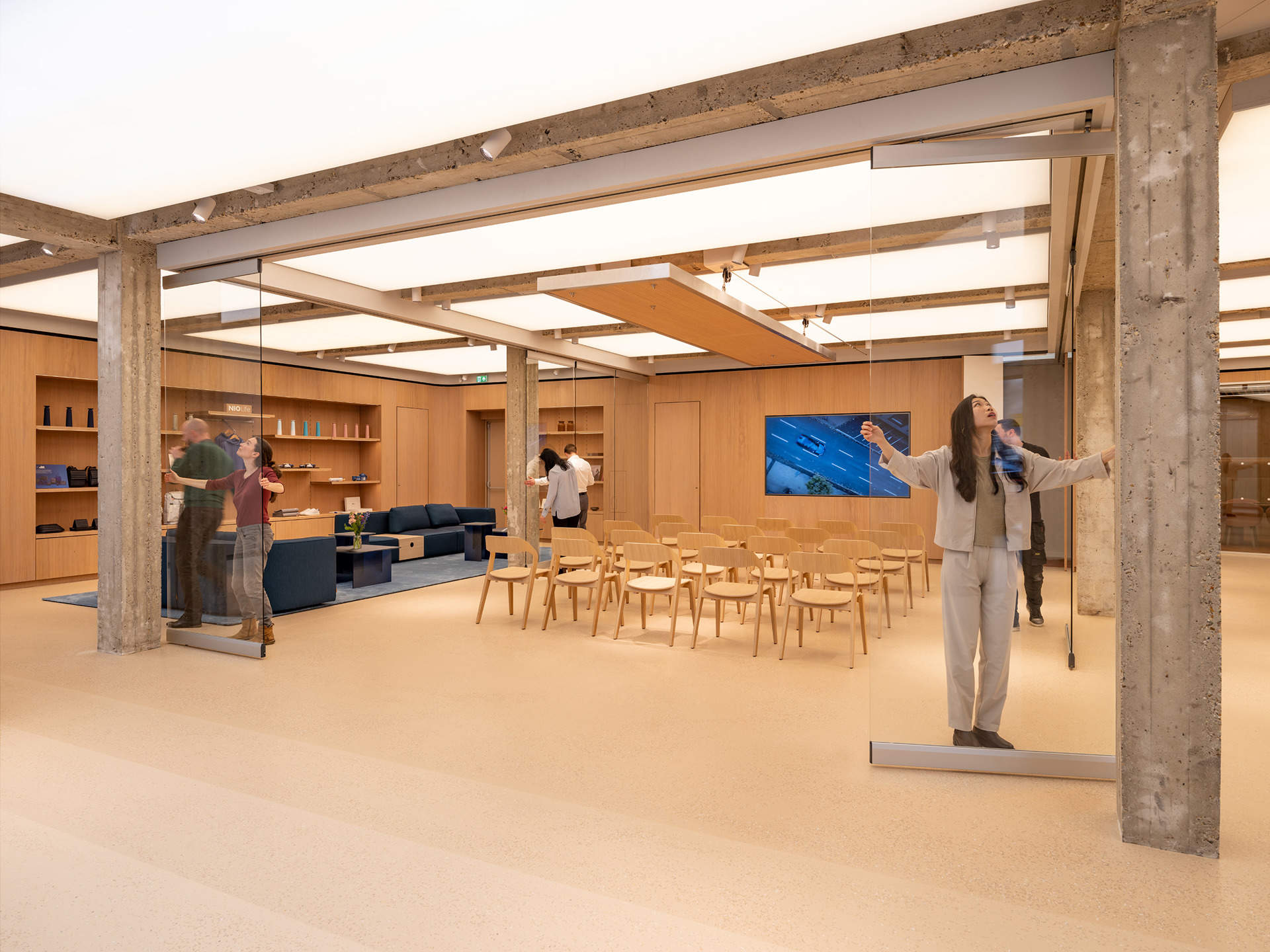 鹿特丹蔚来中心 (NIO House Rotterdam) / MVRDV