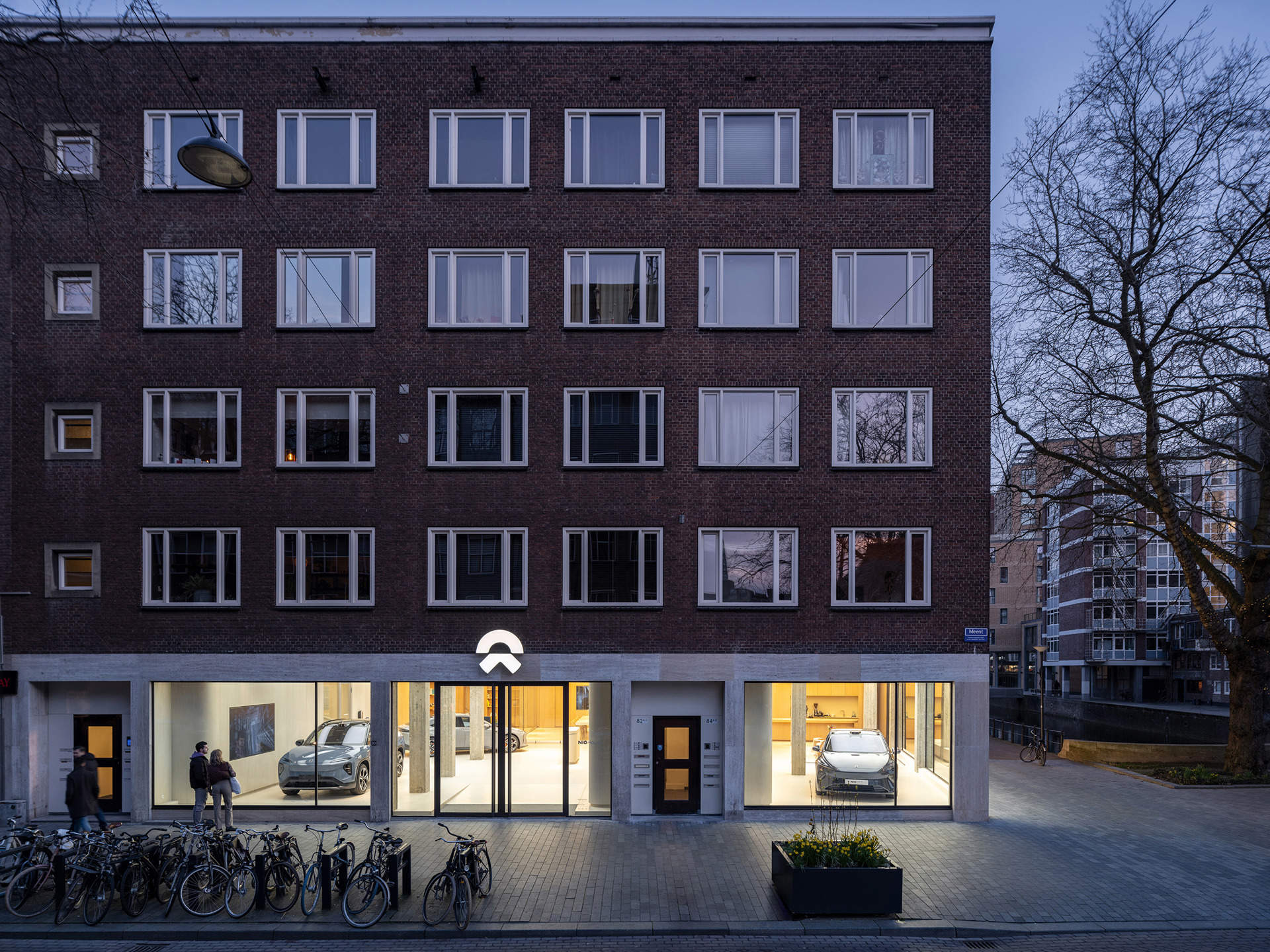 鹿特丹蔚来中心 (NIO House Rotterdam) / MVRDV