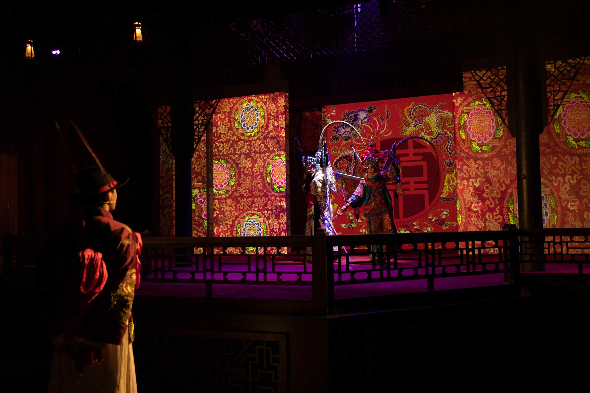 成都，“今时今日安仁”3.0戏剧秘境 / 某集体ART+TECH