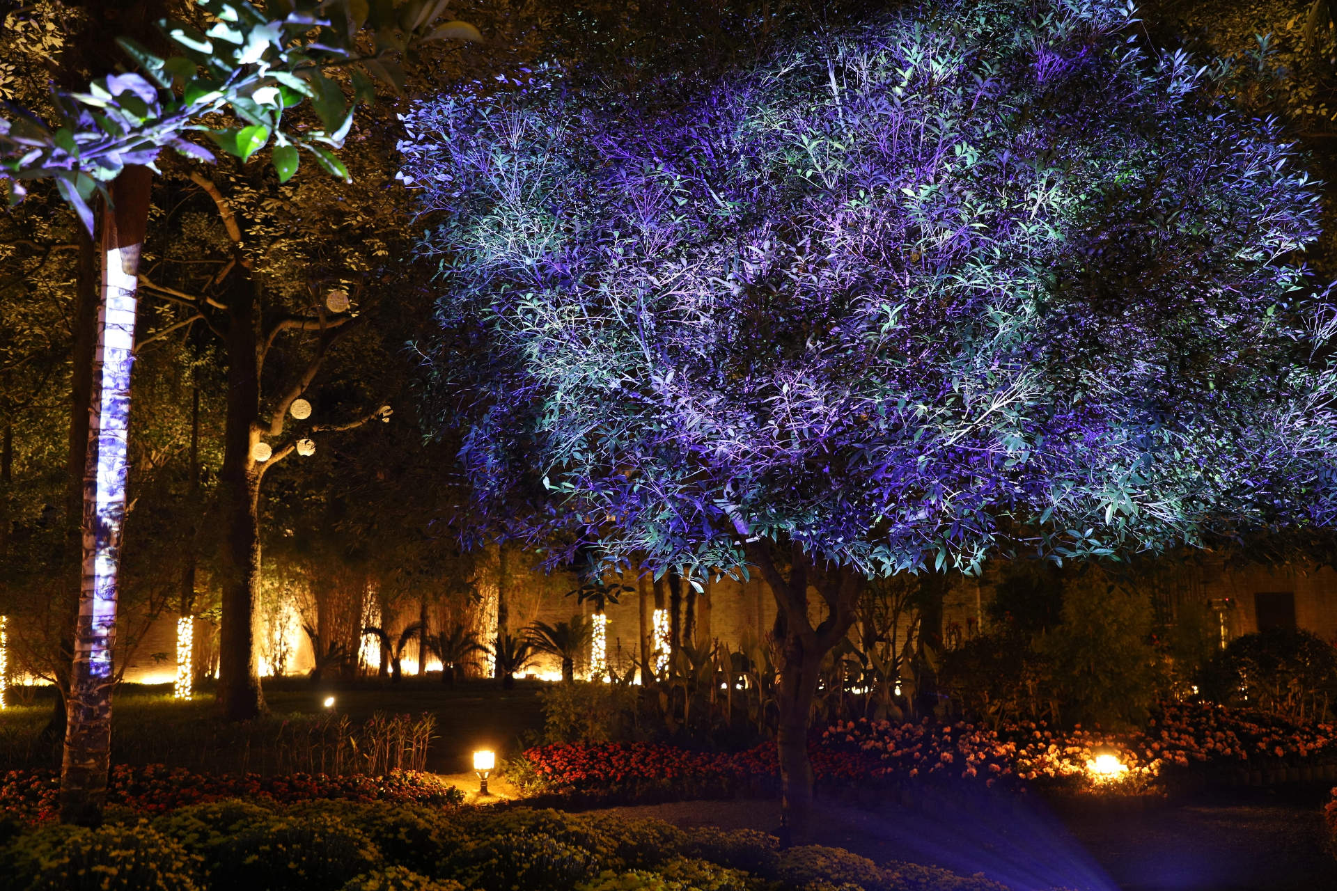 成都，“今时今日安仁”3.0戏剧秘境 / 某集体ART+TECH